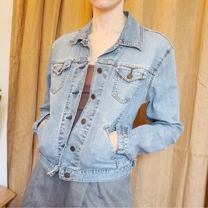 Vintage Levi’s Signature light wash Jean jacket small